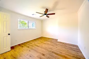 15203 La Mancha Dr, Houston, TX 77083 - Photo 29