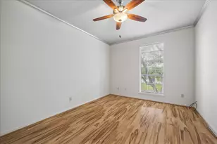2475 Underwood St, Houston, TX 77030 - Photo 13
