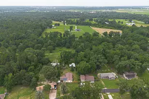 141 Town and Country Dr, Huntsville, TX 77320 - Photo 33