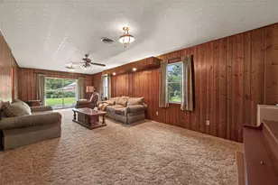 605 Julie Ln, Highlands, TX 77562 - Photo 9