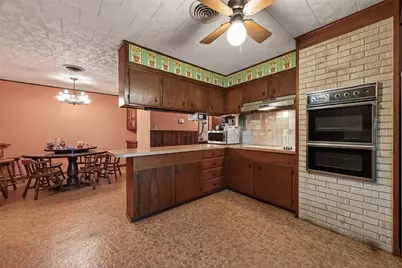 605 Julie Lane, Highlands, TX 77562 - Photo 15