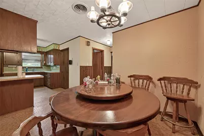 605 Julie Lane, Highlands, TX 77562 - Photo 11