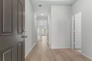 316 Ice Shr Trl, Dayton, TX 77535 - Photo 5