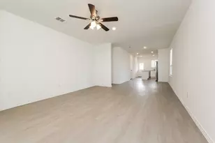 16326 Vivid Creek Ct, Conroe, TX 77302 - Photo 5