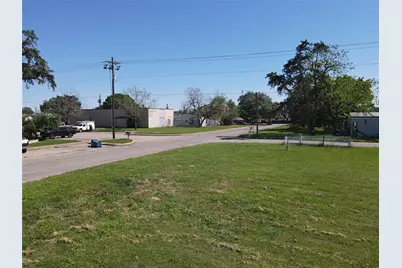 936 New Orleans Street, Hempstead, TX 77445 - Photo 9