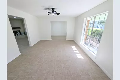 809 Glen Hollow Drive, Conroe, TX 77385 - Photo 9