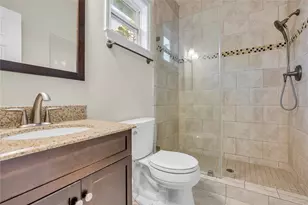 13511 Queensbury Ln, Houston, TX 77079 - Photo 31