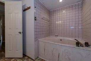 1450 Bassett St, Orange, TX 77632 - Photo 27