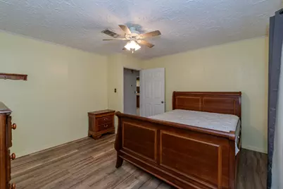 1450 Bassett Street, Orange, TX 77632 - Photo 17