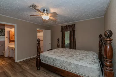 1450 Bassett Street, Orange, TX 77632 - Photo 25