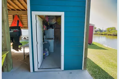 1838 Hall Avenue, Sargent, TX 77414 - Photo 21