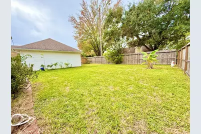 8026 Suspiro Drive, Houston, TX 77083 - Photo 21