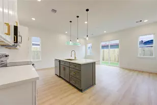 4029 Knoxville St, Houston, TX 77051 - Photo 3