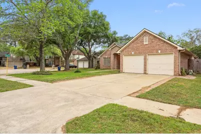18617 NW Hiddenbay Way Drive, Spring, TX 77379 - Photo 3