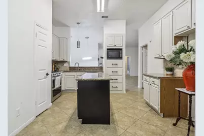 18617 NW Hiddenbay Way Drive, Spring, TX 77379 - Photo 11