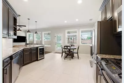 3820 Lake View Drive, Pearland, TX 77581 - Photo 5