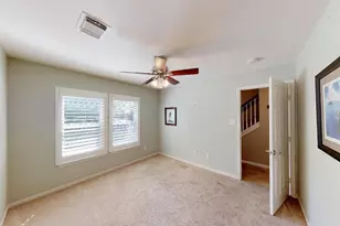 2128 Gillette St, Houston, TX 77006 - Photo 11