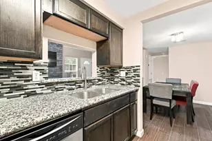 5711 Sugar Hill Dr, Houston, TX 77057 - Photo 7