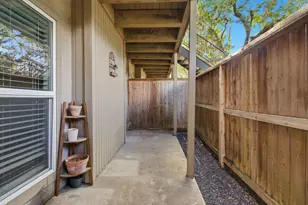 5711 Sugar Hill Dr, Houston, TX 77057 - Photo 17