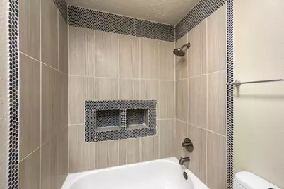 1915 Creek Valley Lane, Sugar Land, TX 77478 - Photo 15