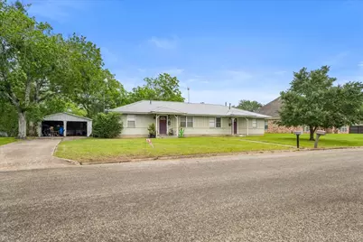 512 N College Street, Weimar, TX 78962 - Photo 15