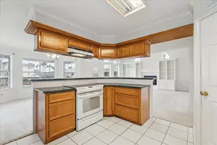 151 Tamana Dr, Tiki Island, TX 77554 - Photo 21