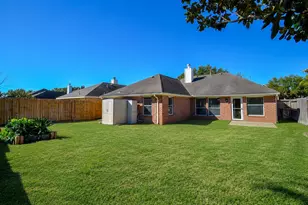 11515 Mill Bridge Ct, Sugar Land, TX 77498 - Photo 9