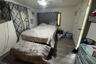 709 Sabine St, Brenham, TX 77833 - Photo 13