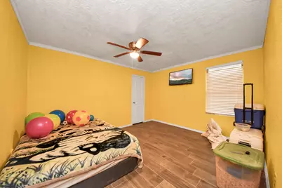 1040 County Road 5007, Cleveland, TX 77327 - Photo 19