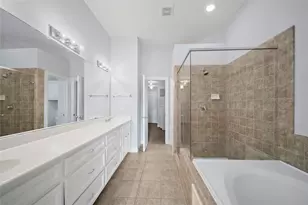2710 Hullsmith Dr, Houston, TX 77063 - Photo 19