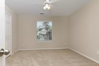 166 N Burberry Park Circle, The Woodlands, TX 77382 - Photo 21