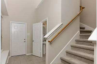 166 N Burberry Park Circle, The Woodlands, TX 77382 - Photo 5