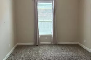 10206 S Goshawk Trl, Conroe, TX 77385 - Photo 9