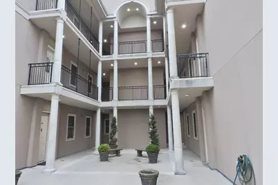 58 Briar Hollow Lane #204, Houston, TX 77027 - Photo 17