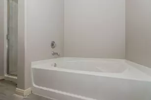 6615 Dayridge Ln, Houston, TX 77048 - Photo 13