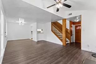 7850 Hillbarn Dr, Houston, TX 77040 - Photo 7