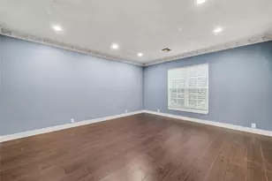 15715 Fleetwood Oaks Dr, Houston, TX 77079 - Photo 11