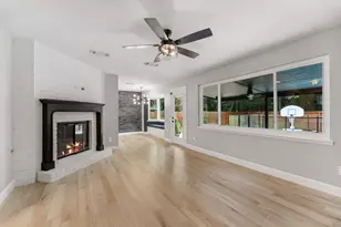 10 E White Willow Cir, Spring, TX 77381 - Photo 5