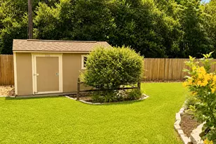 2902 Twisted Oak Dr, Brenham, TX 77833 - Photo 33