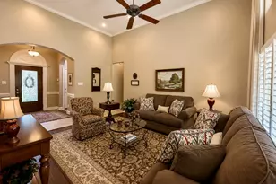 2902 Twisted Oak Dr, Brenham, TX 77833 - Photo 7