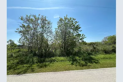 819 Highway 87, Gilchrist, TX 77617 - Photo 7