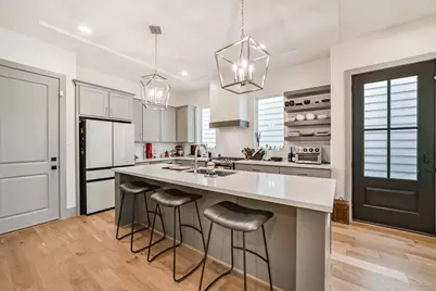 801 Fisher Street #A, Houston, TX 77018 - Photo 5