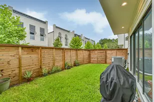 801 Fisher St, Houston, TX 77018 - Photo 31