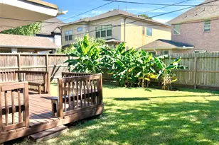 4337 Effie St, Bellaire, TX 77401 - Photo 13