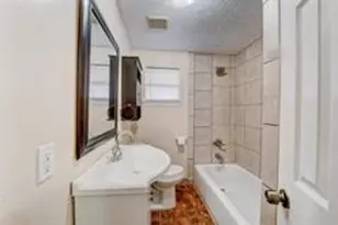 6907 Gainesville St, Houston, TX 77020 - Photo 13