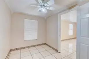 6907 Gainesville St, Houston, TX 77020 - Photo 5