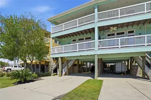 709 N Bayshore Dr, La Porte, TX 77571 - Photo 3
