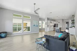 709 N Bayshore Dr, La Porte, TX 77571 - Photo 9