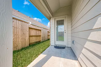 7538 Coral Terrace Drive, Cypress, TX 77433 - Photo 33