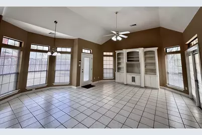 85 Rosewood Street, Lake Jackson, TX 77566 - Photo 7